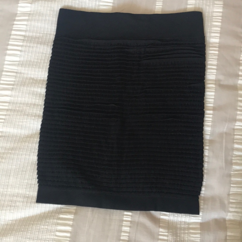 Fitted mini skirt